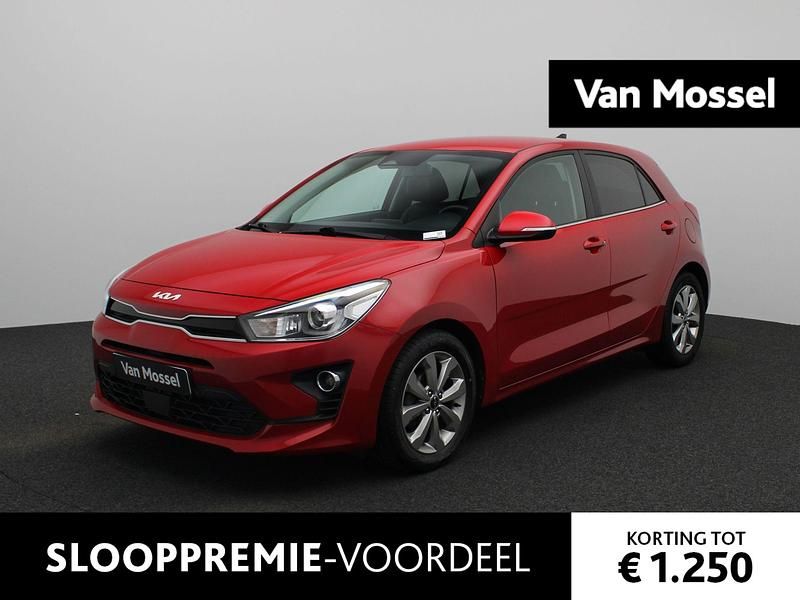 Rood Gebruikt 2022 Kia Rio Hatchback | € 15.400 (Eerlijke prijs) - Afbeelding 1/4
