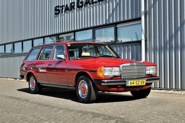 Occasion Mercedes E230 136 PK (100 kW) 1984 Rood Stationwagen