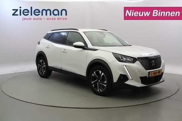 Wit Gebruikt 2021 Peugeot 2008 Allure SUV | € 15.345 (Goede deal) - Afbeelding 1/4