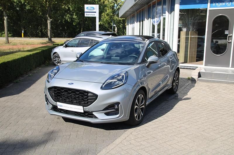 Grijs Gebruikt 2022 Ford Puma ST-Line X SUV | € 26.950 (Duur) - Afbeelding 1/4