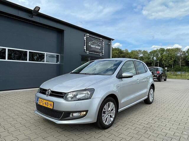 Grijs Gebruikt 2013 VW Polo Comfortline Hatchback | € 5.950 (Goede deal) - Afbeelding 1/4