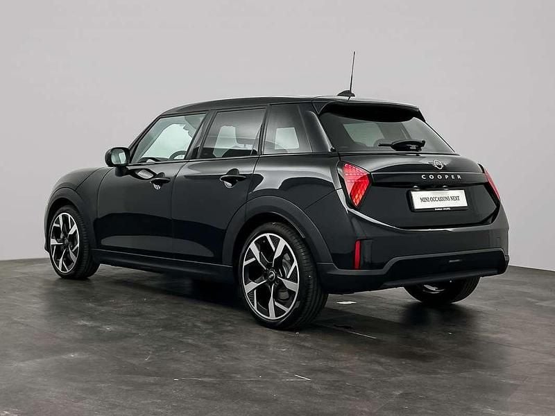 Occasion Mini Cooper Classic 156 PK (114 kW) 2024 Zwart Hatchback