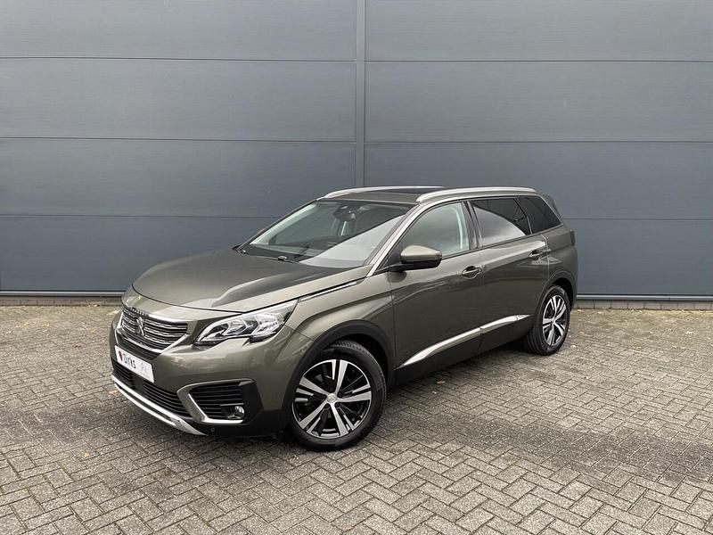Grijs (metallic) Occasion 2021 Peugeot 5008 SUV | € 21.540 (Eerlijke prijs) - Afbeelding 1/4