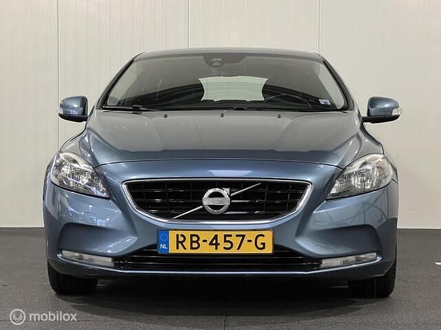 Occasion Volvo V40 Momentum 114 PK (83 kW) 2013 Blauw Hatchback