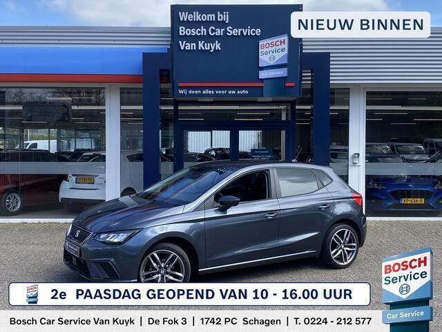 Grijs, metallic lak Gebruikt 2023 Seat Ibiza Business Hatchback | € 17.950 (Eerlijke prijs) - Afbeelding 1/4