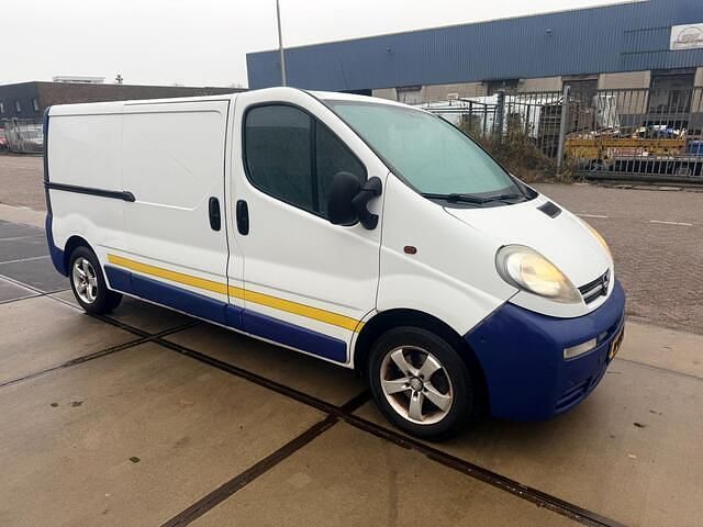 Occasion Opel Vivaro 101 PK (74 kW) 2007 Wit MPV