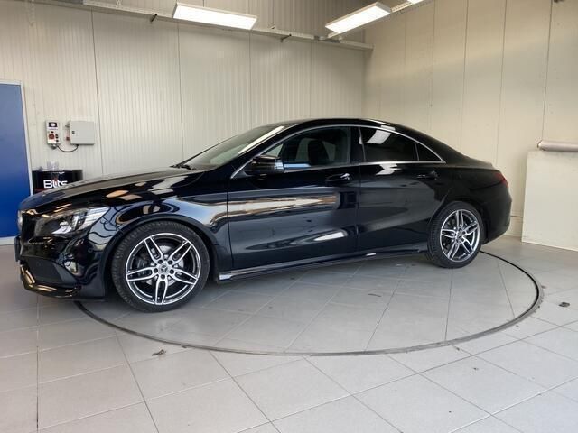 Zwart Gebruikt 2019 Mercedes CLA200 Sedan | € 19.950 (Eerlijke prijs) - Afbeelding 1/4
