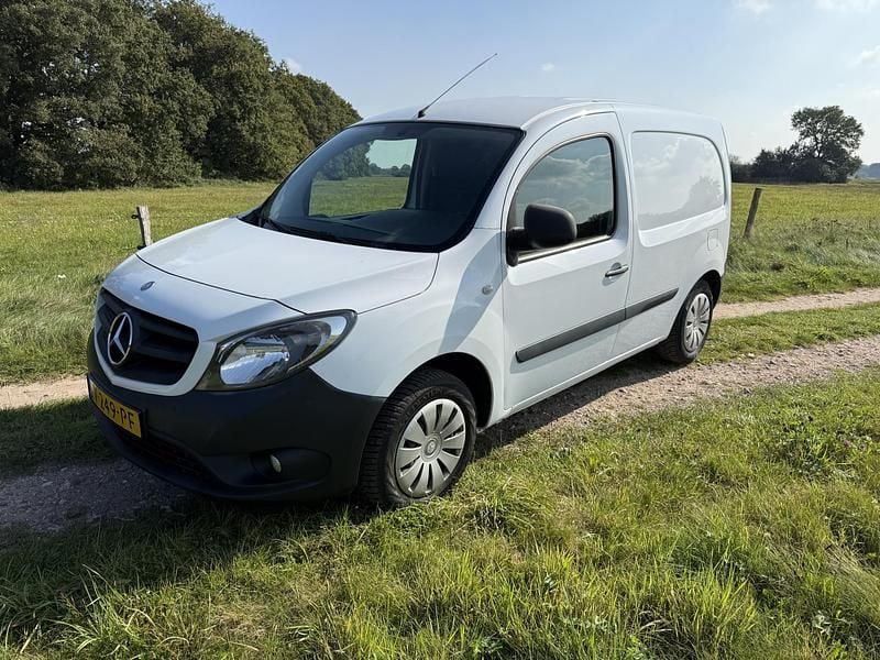 Wit Occasion 2018 Mercedes Citan 109 Van | € 4.250 (Goede deal) - Afbeelding 1/4