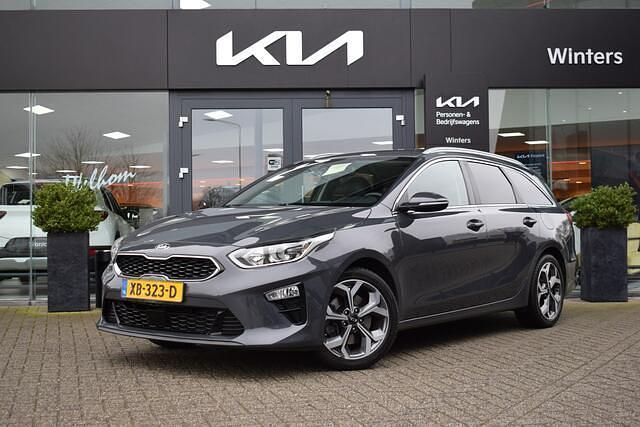 Grijs (metallic) Occasion 2019 Kia Ceed Sportswagon Stationwagen | € 14.445 (Iets duurder) - Afbeelding 1/4