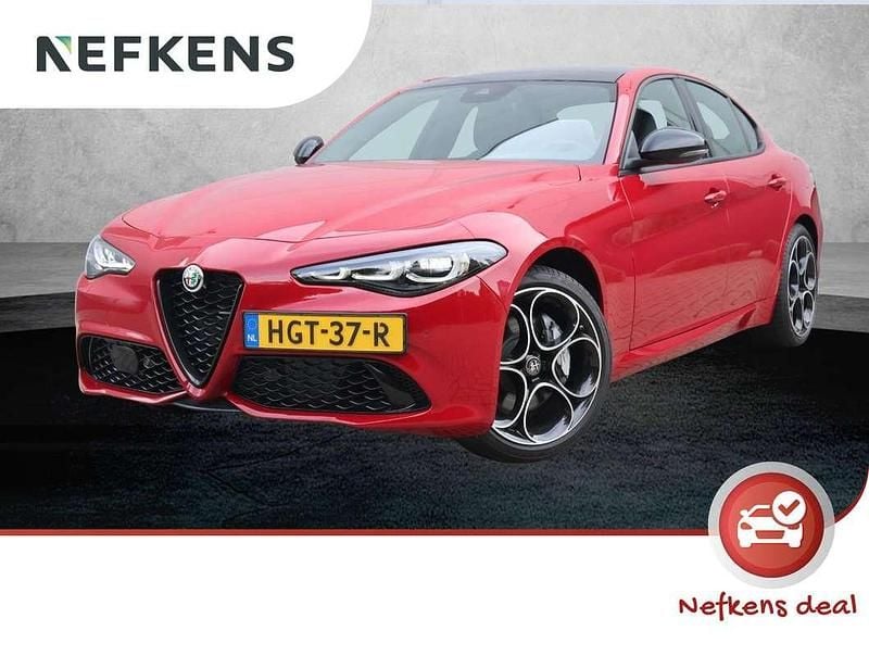 Rood Nieuw 2025 Alfa Romeo Giulia Sprint Sedan | € 64.800 (Eerlijke prijs) - Afbeelding 1/3