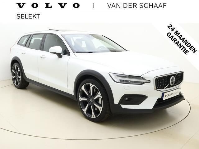 Wit Gebruikt 2024 Volvo V60 CC Ultimate Stationwagen | € 53.800 (Iets duurder) - Afbeelding 1/4