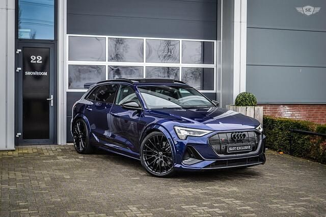 Occasion Audi e-tron Exclusive 372 kW (507 PK) 2021 Blauw (metallic) SUV