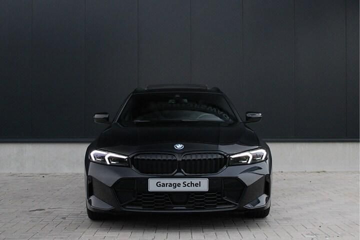 Occasion BMW 330e M Sport 2022 Zwart (metallic) Stationwagen
