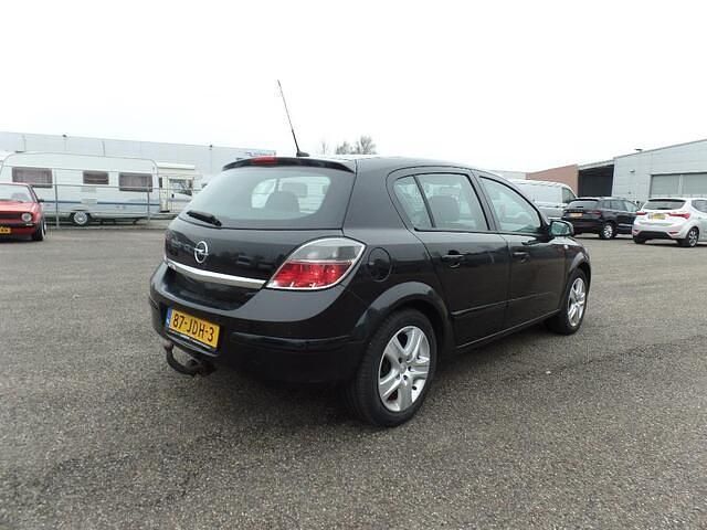 Occasion Opel Astra Executive 116 PK (85 kW) 2009 Zwart Hatchback