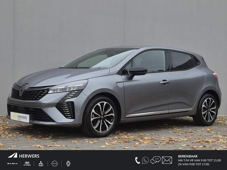 Schiste silver (tekqg) Gebruikt 2024 Renault Clio V Techno Hatchback | € 18.735 (Eerlijke prijs) - Afbeelding 1/4