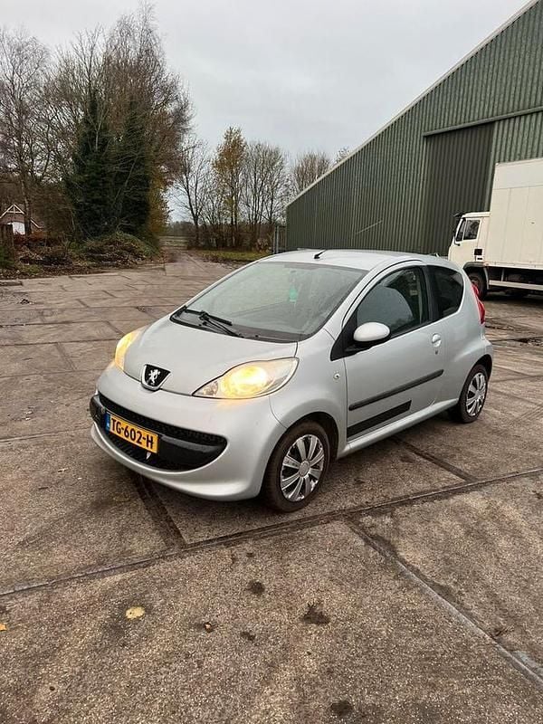Gebruikt 2007 Peugeot 107 Hatchback | € 1.000 (Goede deal) - Afbeelding 1/4