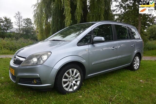 Grijs Gebruikt 2007 Opel Zafira MPV | € 1.899 (Goede deal) - Afbeelding 1/4