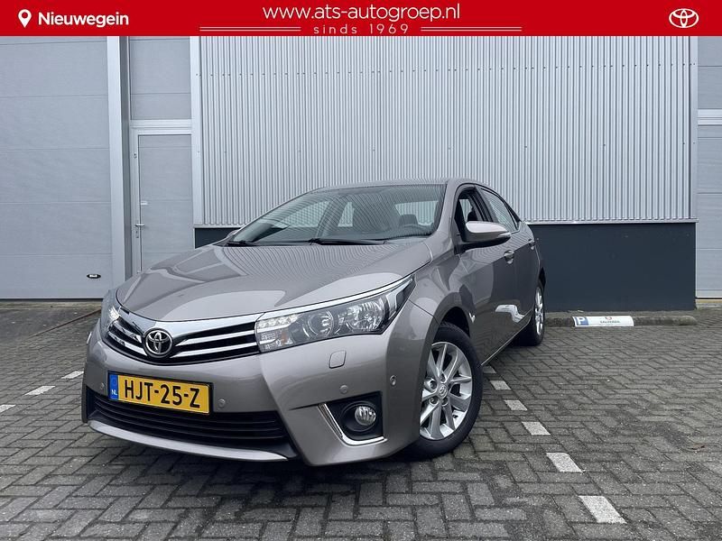 Occasion Toyota Corolla Business Edition 132 PK (97 kW) 2014 Grijs Sedan