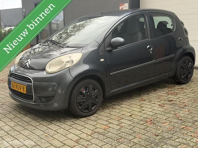 Grijs Occasion 2010 Citroën C1 Hatchback | € 2.699 (Eerlijke prijs) - Afbeelding 1/4