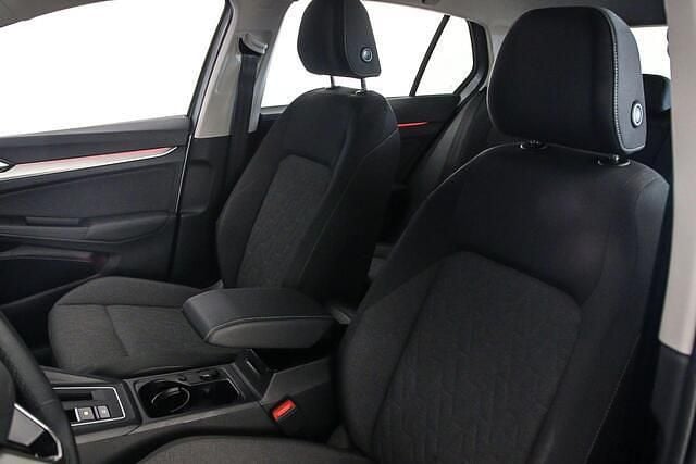 Occasion VW Golf VIII Edition 204 PK (150 kW) 2025 Grijs Hatchback