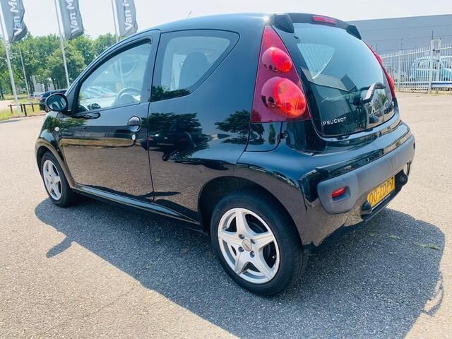 Occasion Peugeot 107 Access 68 PK (50 kW) 2012 Zwart Hatchback