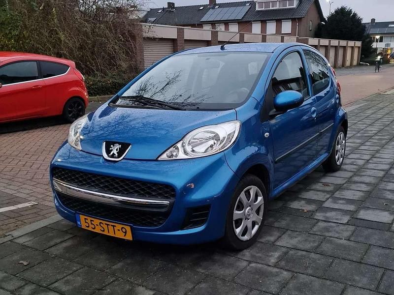 Blauw Gebruikt 2011 Peugeot 107 Hatchback | € 3.949 (Eerlijke prijs) - Afbeelding 1/4