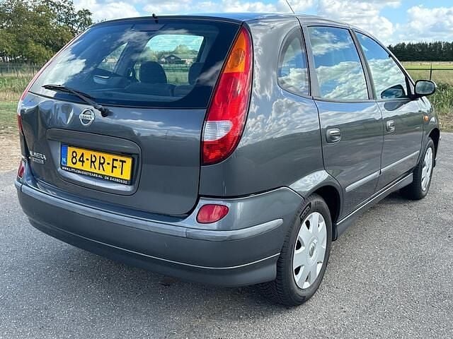 Occasion Nissan Almera Tino Acenta 116 PK (85 kW) 2005 Grijs MPV