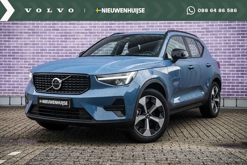 Blauw Gebruikt 2025 Volvo XC40 Plus SUV | € 45.899 (Eerlijke prijs) - Afbeelding 1/4
