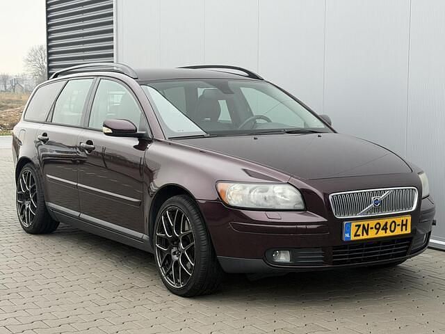 Occasion Volvo V50 Summum 220 PK (161 kW) 2004 Rood Stationwagen