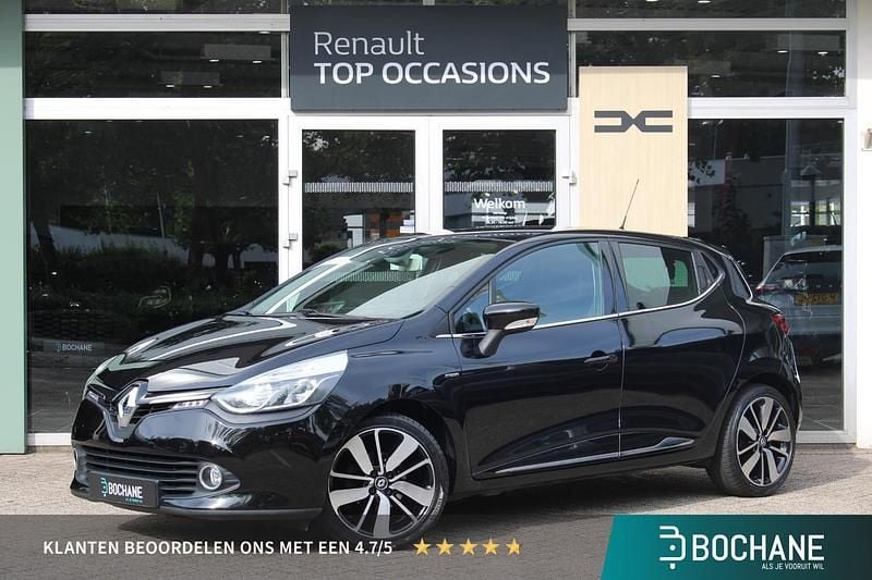 Zwart Gebruikt 2016 Renault Clio IV Iconic Hatchback | € 10.745 (Eerlijke prijs) - Afbeelding 1/4