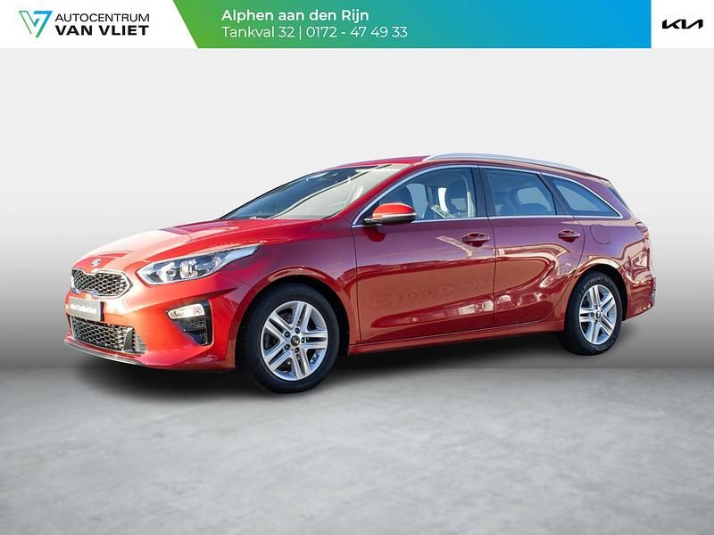 Rood Gebruikt 2019 Kia Ceed Hatchback | € 15.390 (Eerlijke prijs) - Afbeelding 1/4