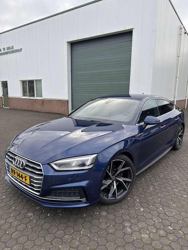 Blauw Occasion 2018 Audi A5 Hatchback | € 19.750 (Eerlijke prijs) - Afbeelding 1/4