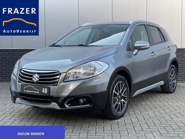 Grijs Gebruikt 2015 Suzuki SX4 S-Cross Exclusive SUV | € 12.495 (Eerlijke prijs) - Afbeelding 1/4