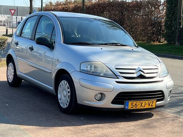 Grijs Gebruikt 2007 Citroën C3 Hatchback | € 1.450 (Eerlijke prijs) - Afbeelding 1/4
