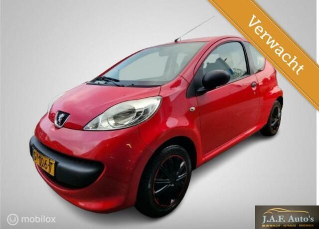 Rood Gebruikt 2007 Peugeot 107 Hatchback | € 1.750 (Eerlijke prijs) - Afbeelding 1/4