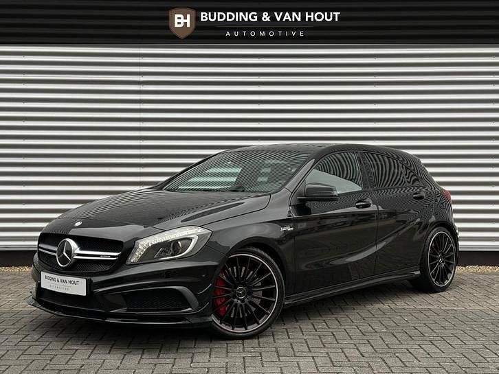 Zwart Gebruikt 2015 Mercedes A45 AMG AMG Hatchback | € 25.940 - Afbeelding 1/4