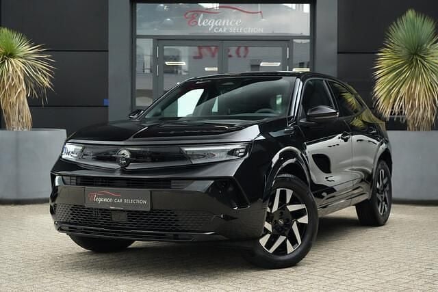 Zwart (metallic) Occasion 2025 Opel Mokka SUV | € 26.950 (Goede deal) - Afbeelding 1/4