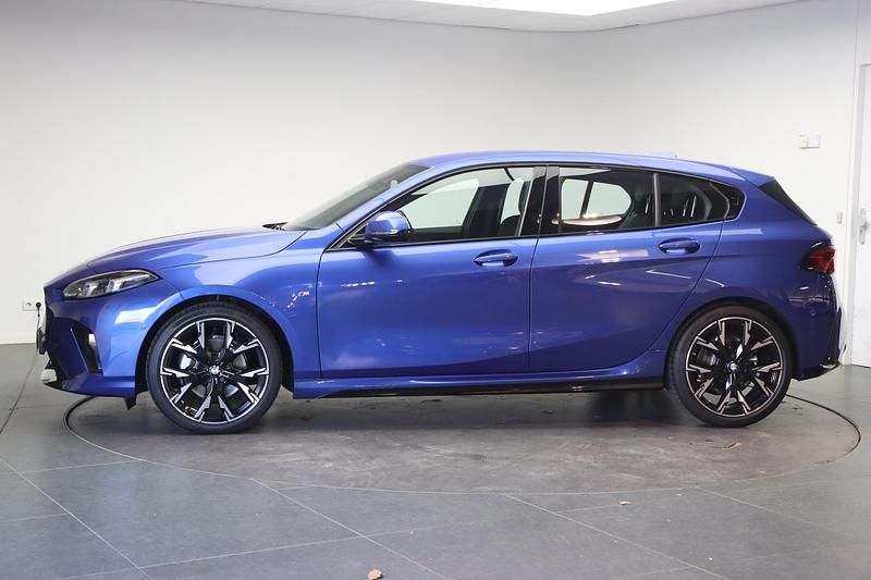 Occasion BMW 120 M Sport 156 PK (114 kW) 2025 Blauw Hatchback