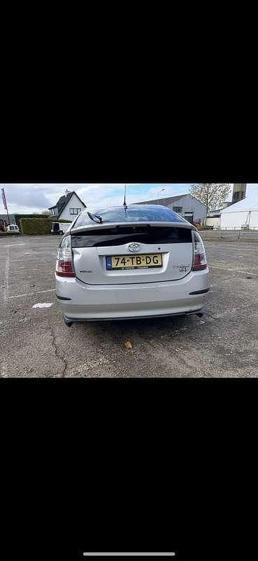 Grijs Gebruikt 2006 Toyota Prius Edition Hatchback | € 1.999 - Afbeelding 1/4