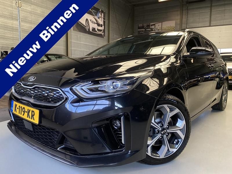 Zwart Gebruikt 2021 Kia Ceed Stationwagen | € 18.750 (Eerlijke prijs) - Afbeelding 1/4