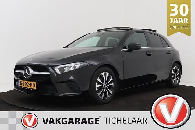 Zwart Gebruikt 2019 Mercedes A160 Business Hatchback | € 19.199 (Iets duurder) - Afbeelding 1/3