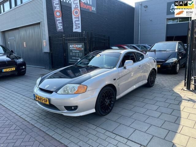 Grijs Gebruikt 2005 Hyundai Coupé Sport Coupé | € 2.999 - Afbeelding 1/4