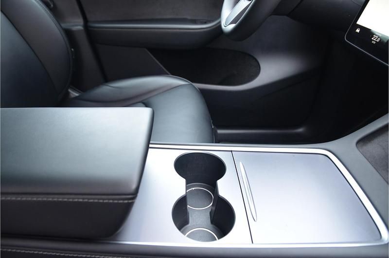 Occasion Tesla Model Y Long Range AWD 378 kW (514 PK) 2026 Zwart SUV