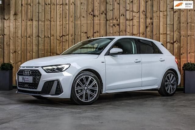 Wit Occasion 2020 Audi A1 Sportback S-Line Hatchback | € 22.500 (Goede deal) - Afbeelding 1/4