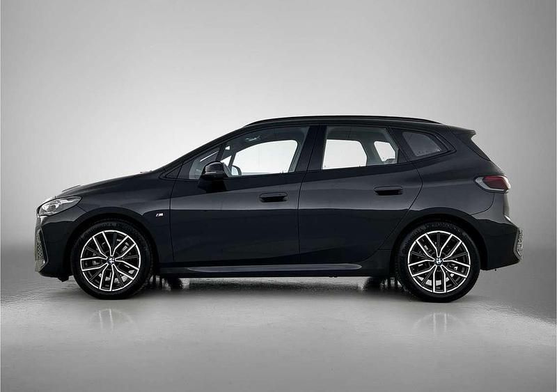 Occasion BMW 220 Active Tourer Comfort Edition 175 PK (128 kW) 2022 Zwart MPV