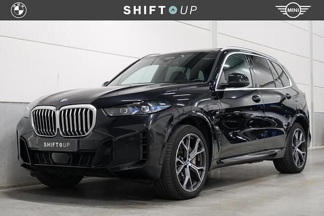 Zwart Gebruikt 2023 BMW X5 M Sport SUV | € 82.940 (Super prijs) - Afbeelding 1/3