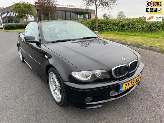 Zwart, metallic lak Gebruikt 2007 BMW 318 Cabriolet Executive Cabriolet | € 7.950 (Duur) - Afbeelding 1/4
