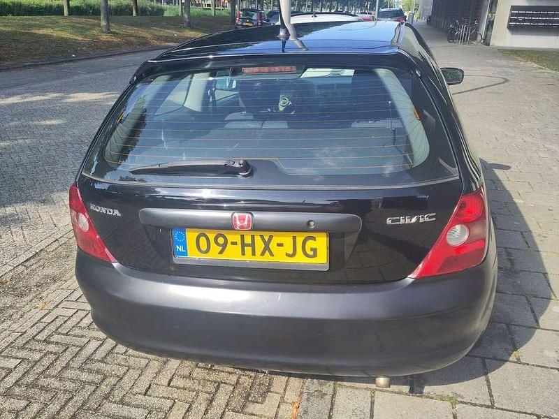 Zwart Gebruikt 2002 Honda Civic LS Hatchback | € 1.500 (Eerlijke prijs) - Afbeelding 1/4