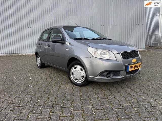 Grijs Occasion 2010 Chevrolet Aveo LS Hatchback | € 1.495 (Goede deal) - Afbeelding 1/3