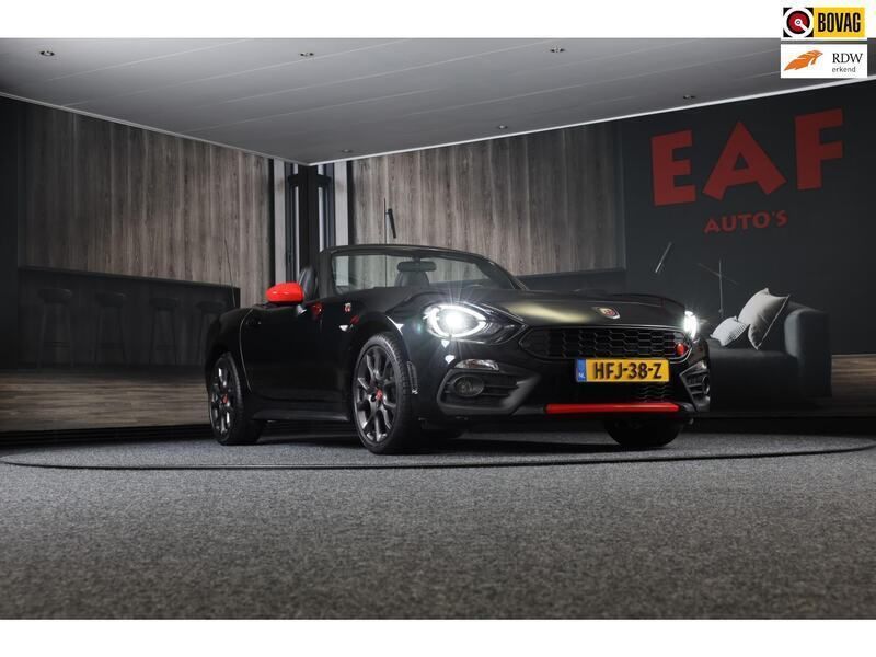 Zwart Gebruikt 2017 Fiat 124 Abarth Cabriolet | € 32.950 - Afbeelding 1/3